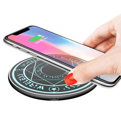 2020 Latest Wireless Charger Universal Magic Array Wireless Pad 10W Qi  Wireless Charger for Mobile phone